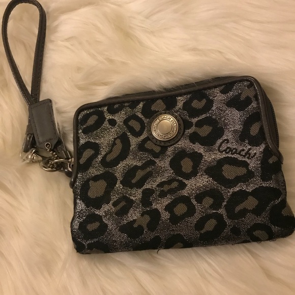 Coach Handbags - Coach purse